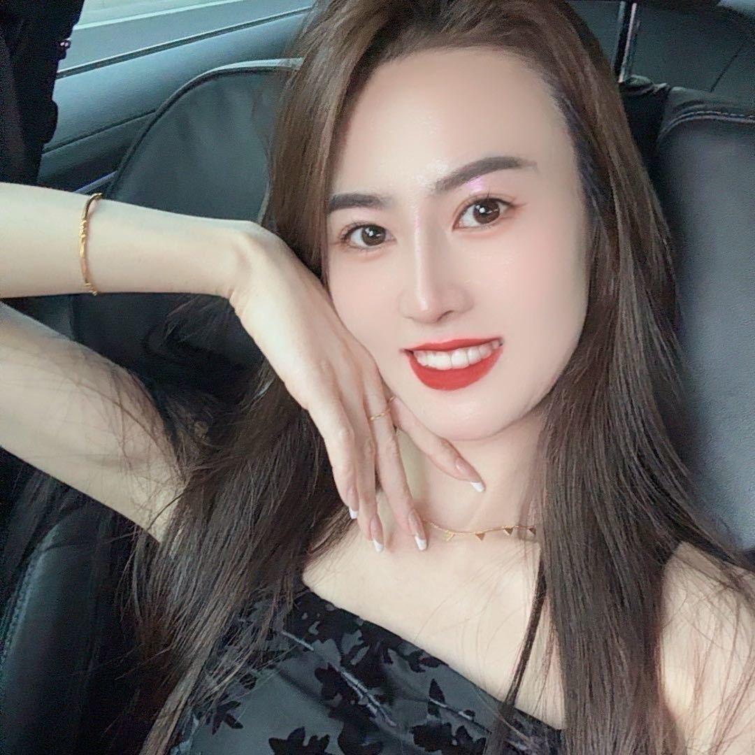 倩倩爱喝酒
