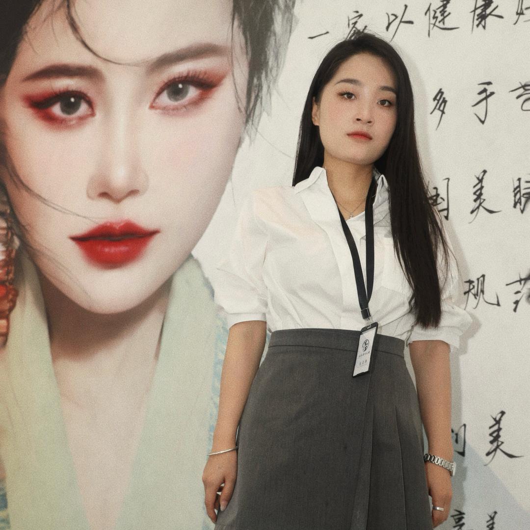 蜜丝奈儿日式美甲美睫龙龙