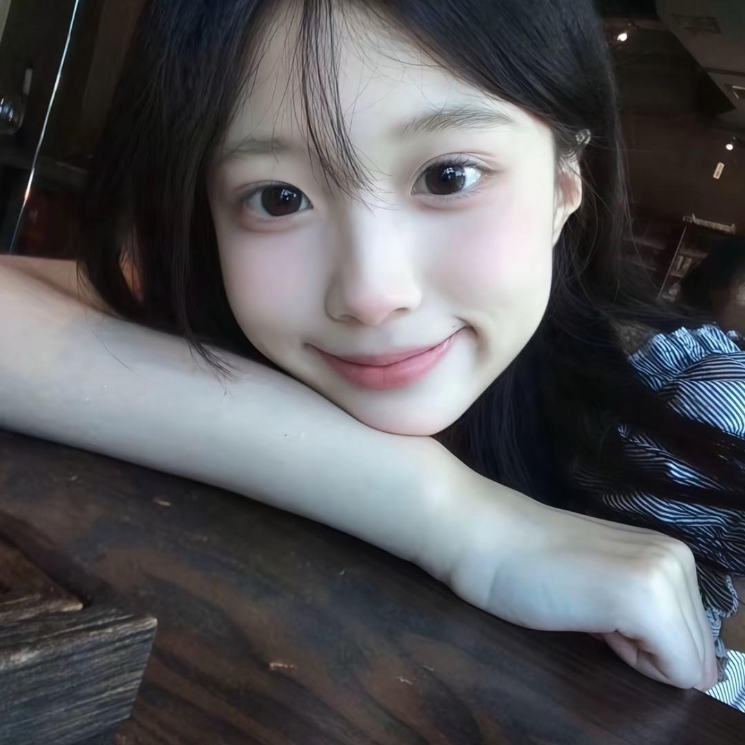 爱吃可乐鸡翅🐱.