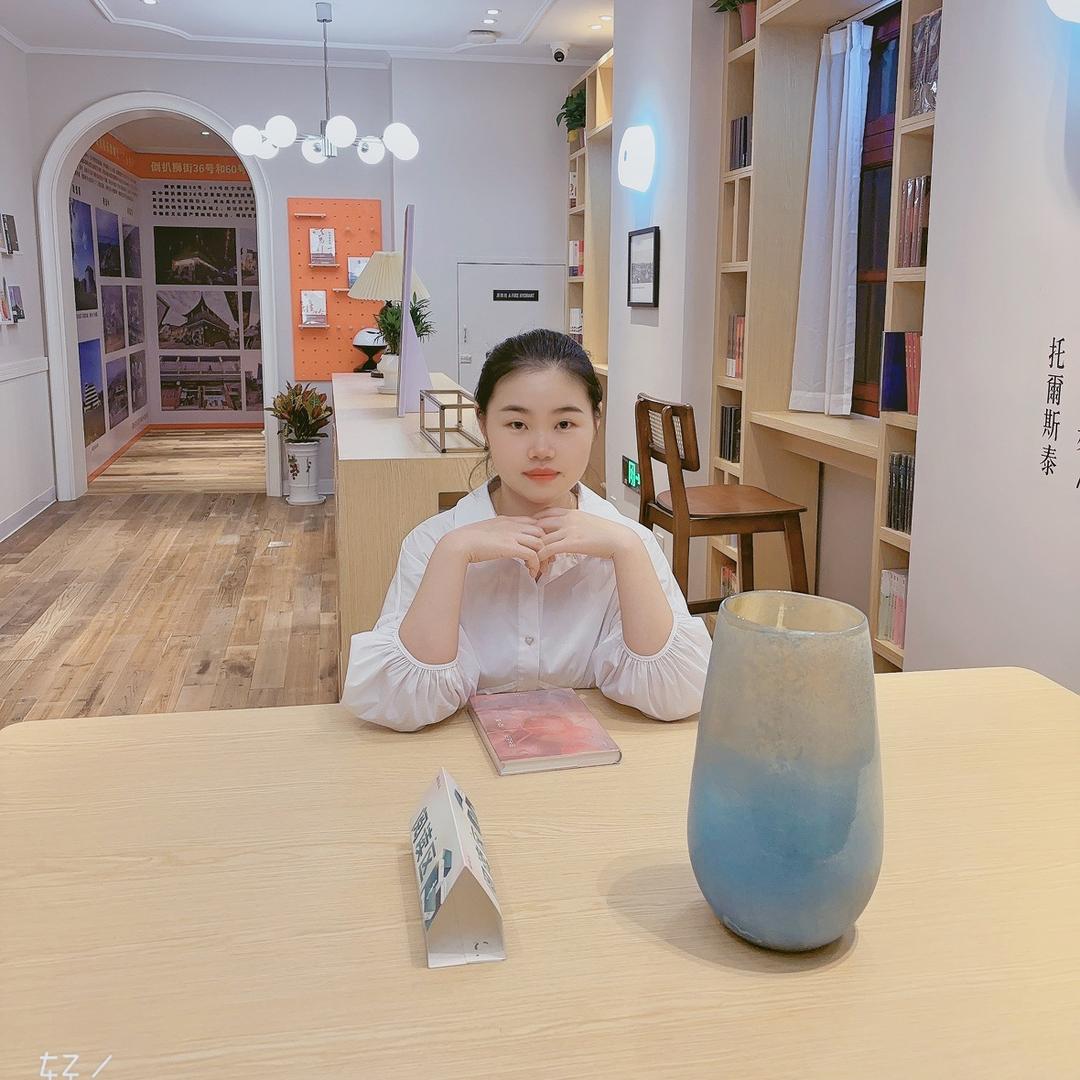 @芹芹子很☀️