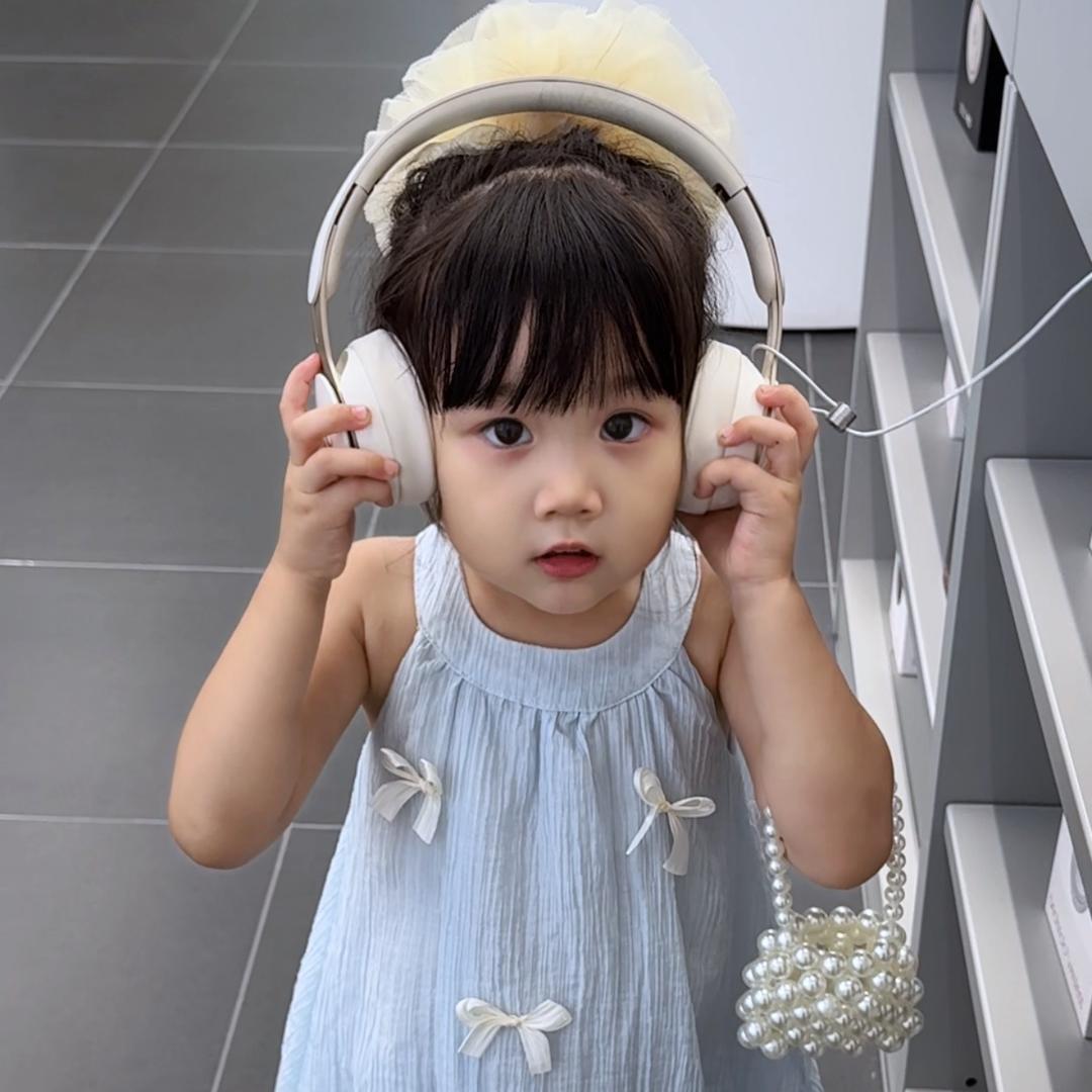 臭宝蓉儿