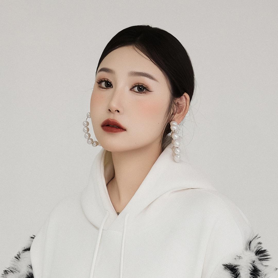 张奥妮