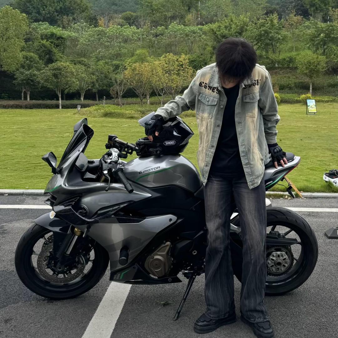 Cc🏍️^