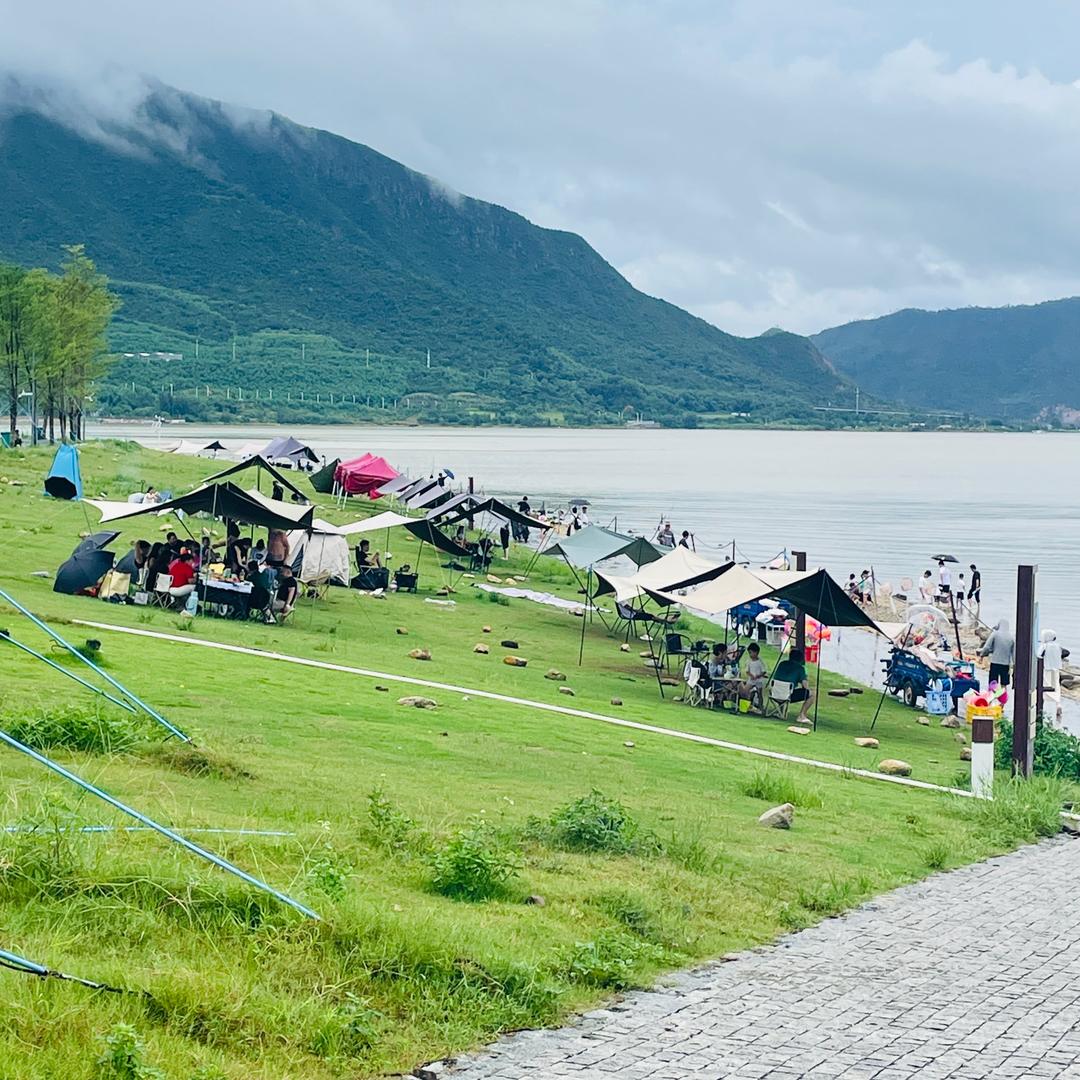 坝光赶海露营地
