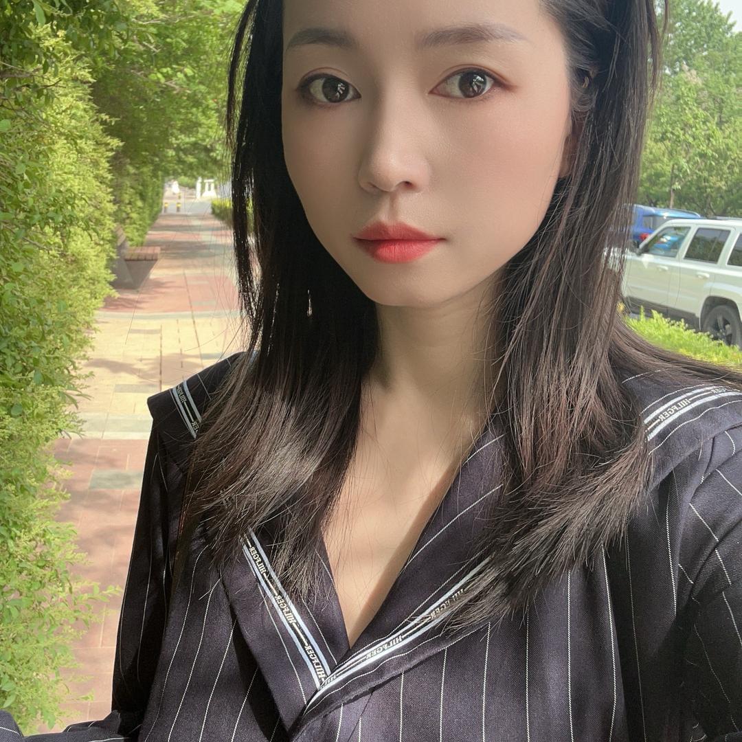 梅梅爱吃大草莓