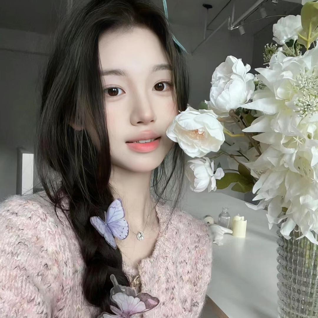 七七爱喝抹茶
