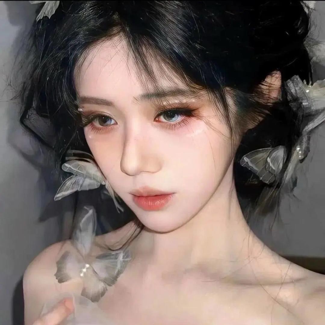 ᥫᩣ   小鹿亂撞.