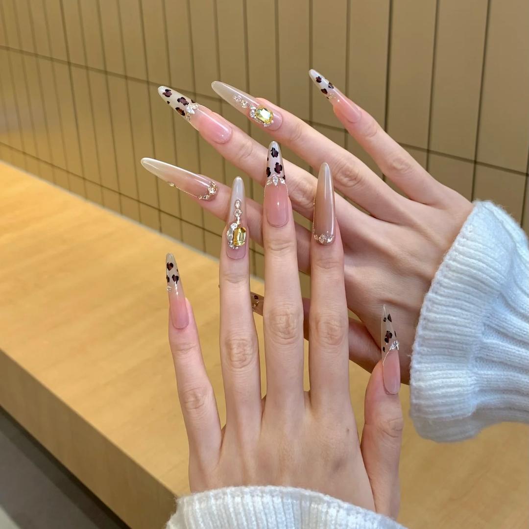 雪莉～欧莫