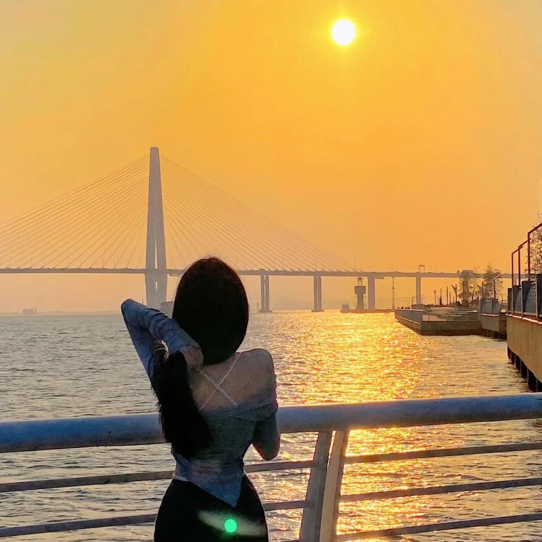 炫彩潮鞋汇