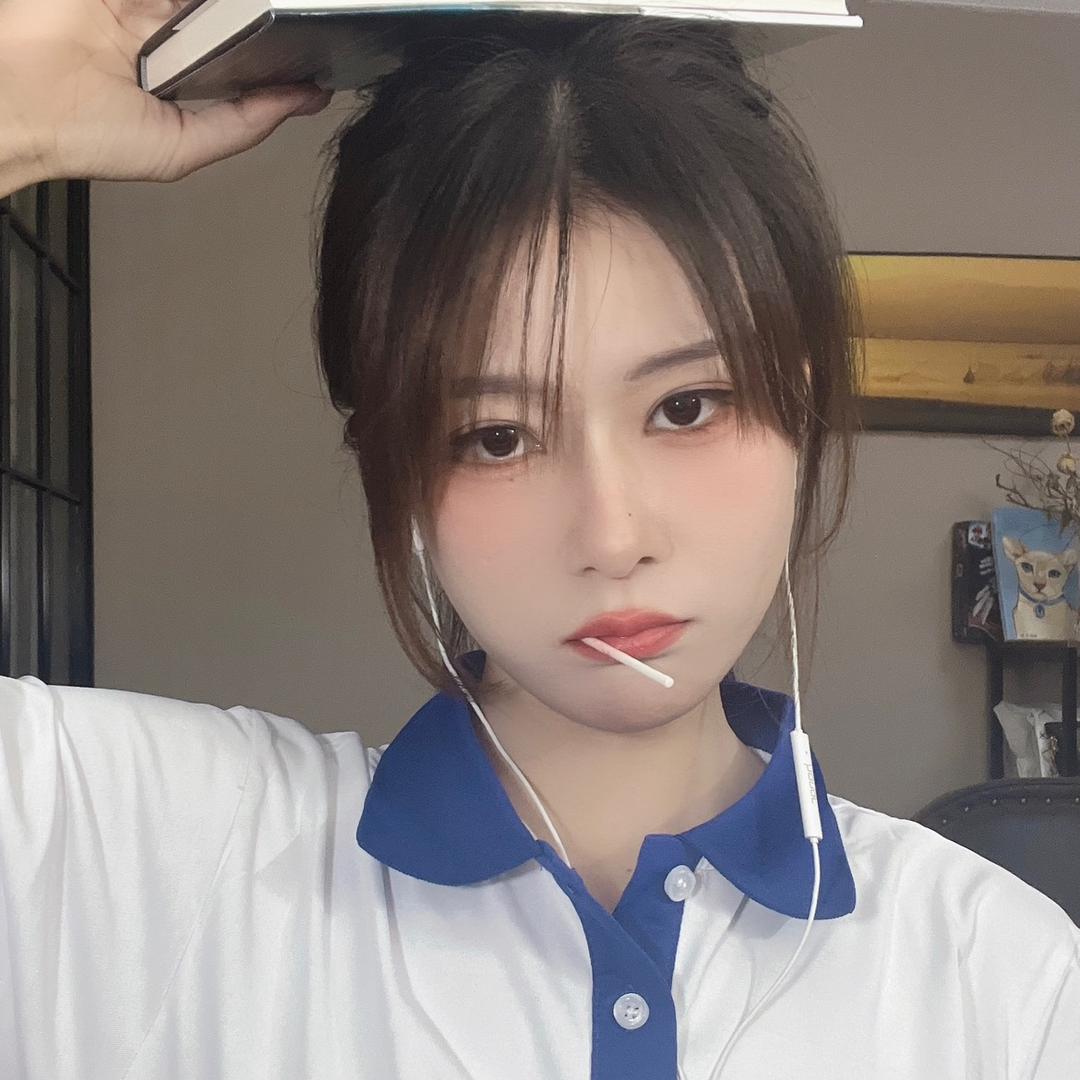 初七的瓶子｀