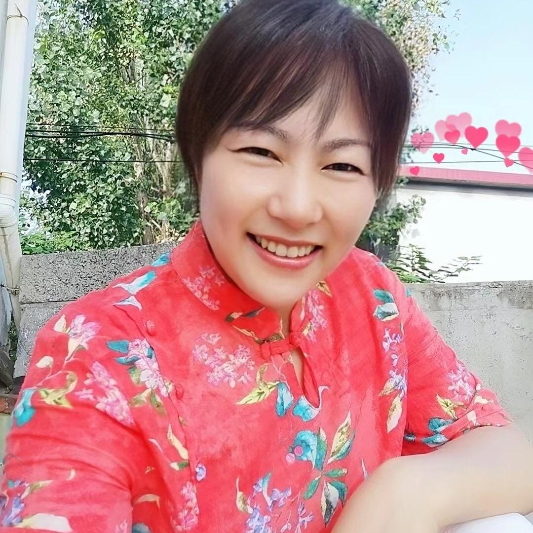 倾城.
