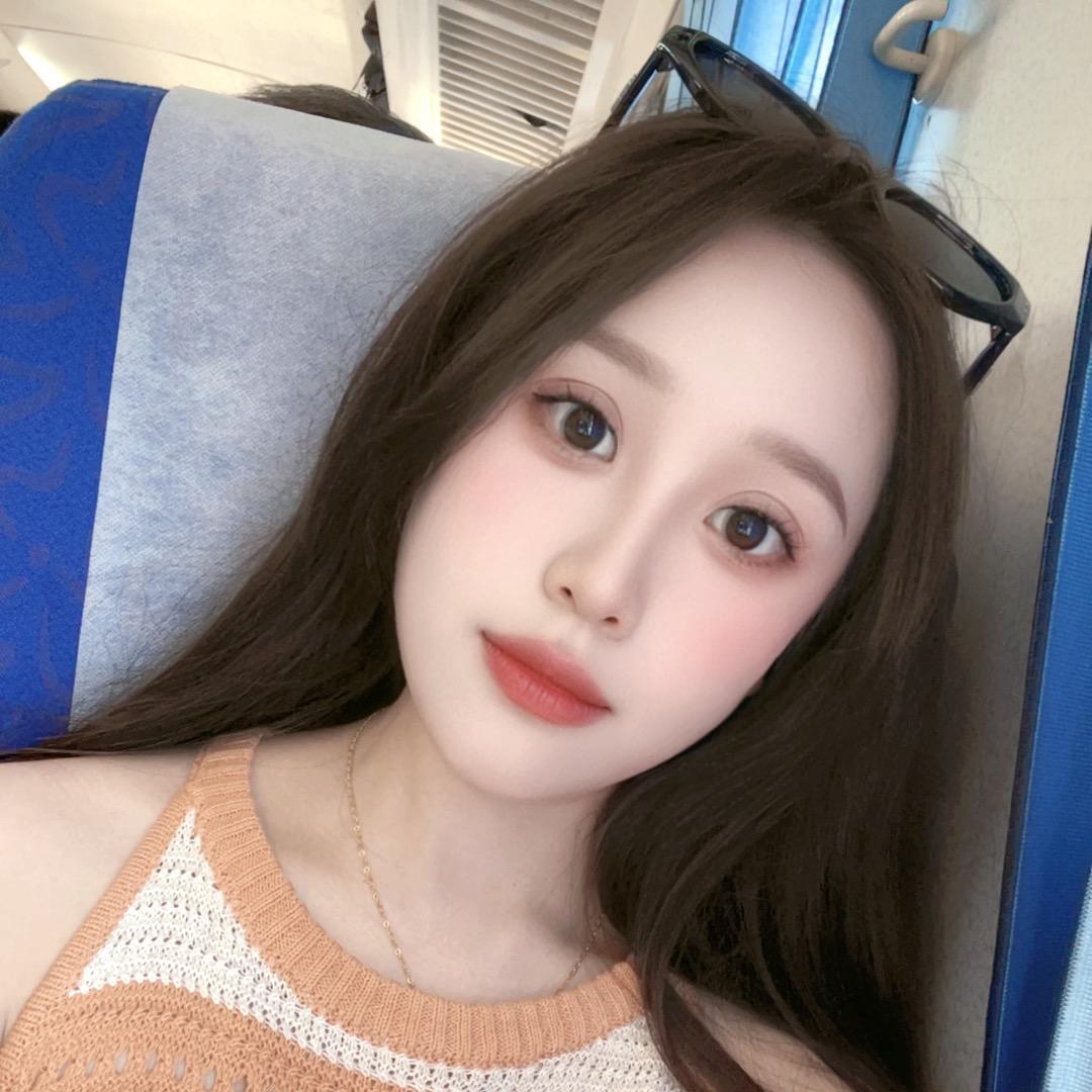 A菜小菜童靴💋🤔