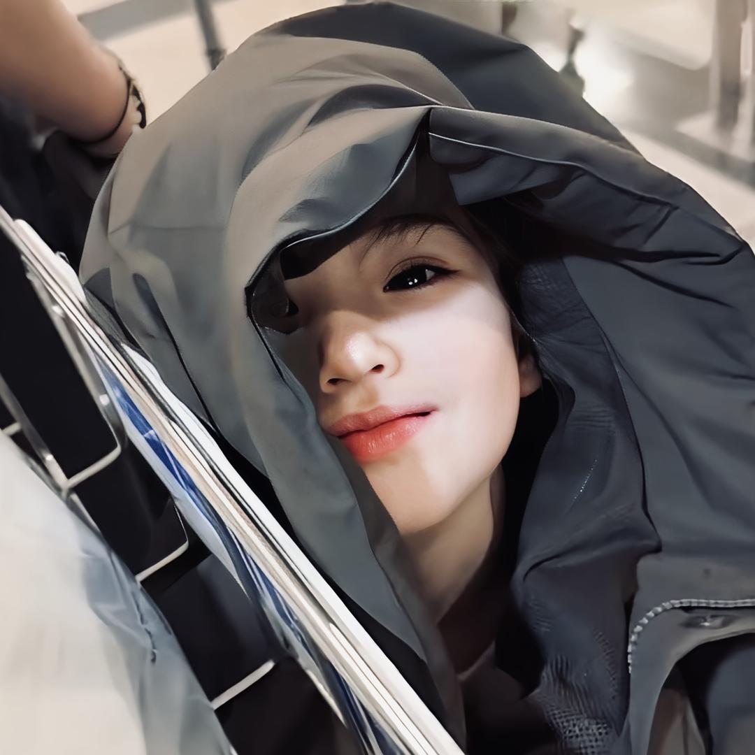 ZY.