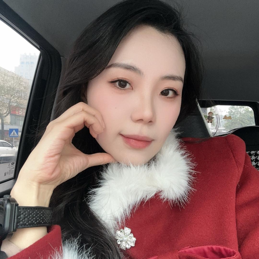 领队芳芳-大巴游西藏新疆