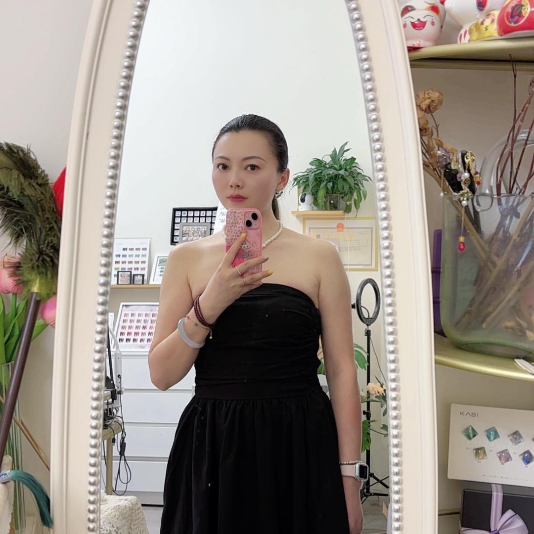 女王美甲美睫皮肤管理店（孔雀城店）