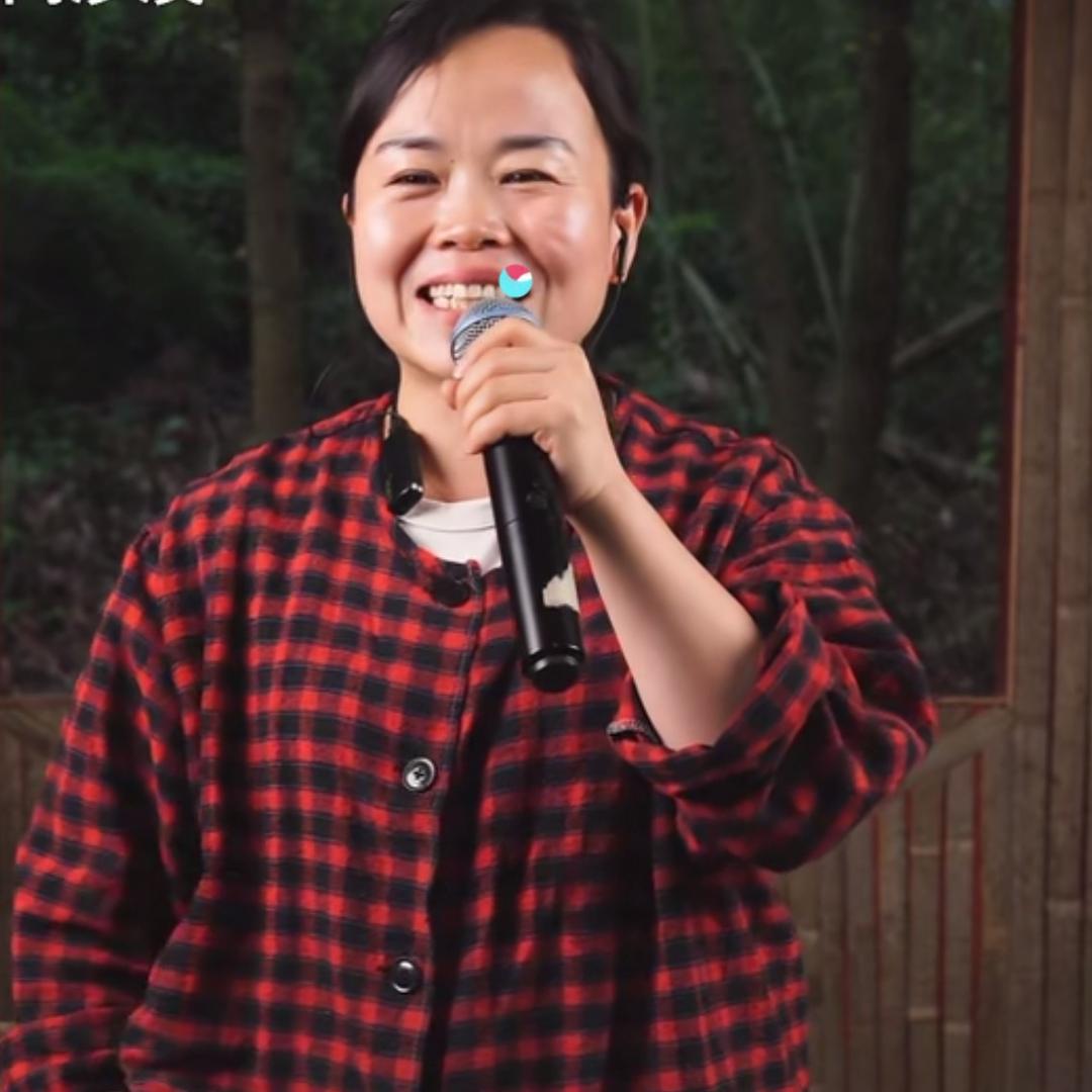 俏俏爱唱歌🎤@抖音