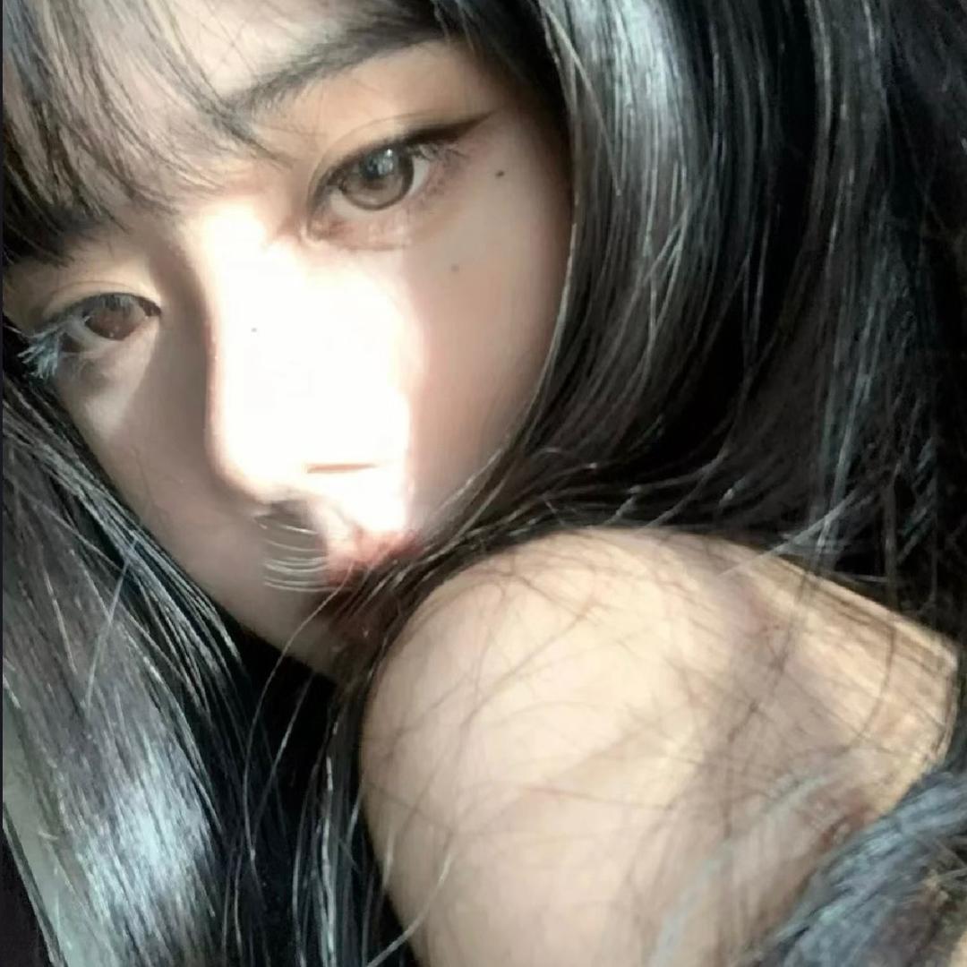 小怡.