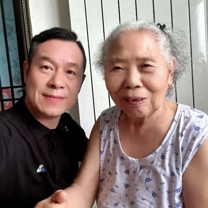 矿工哥爱姥娘