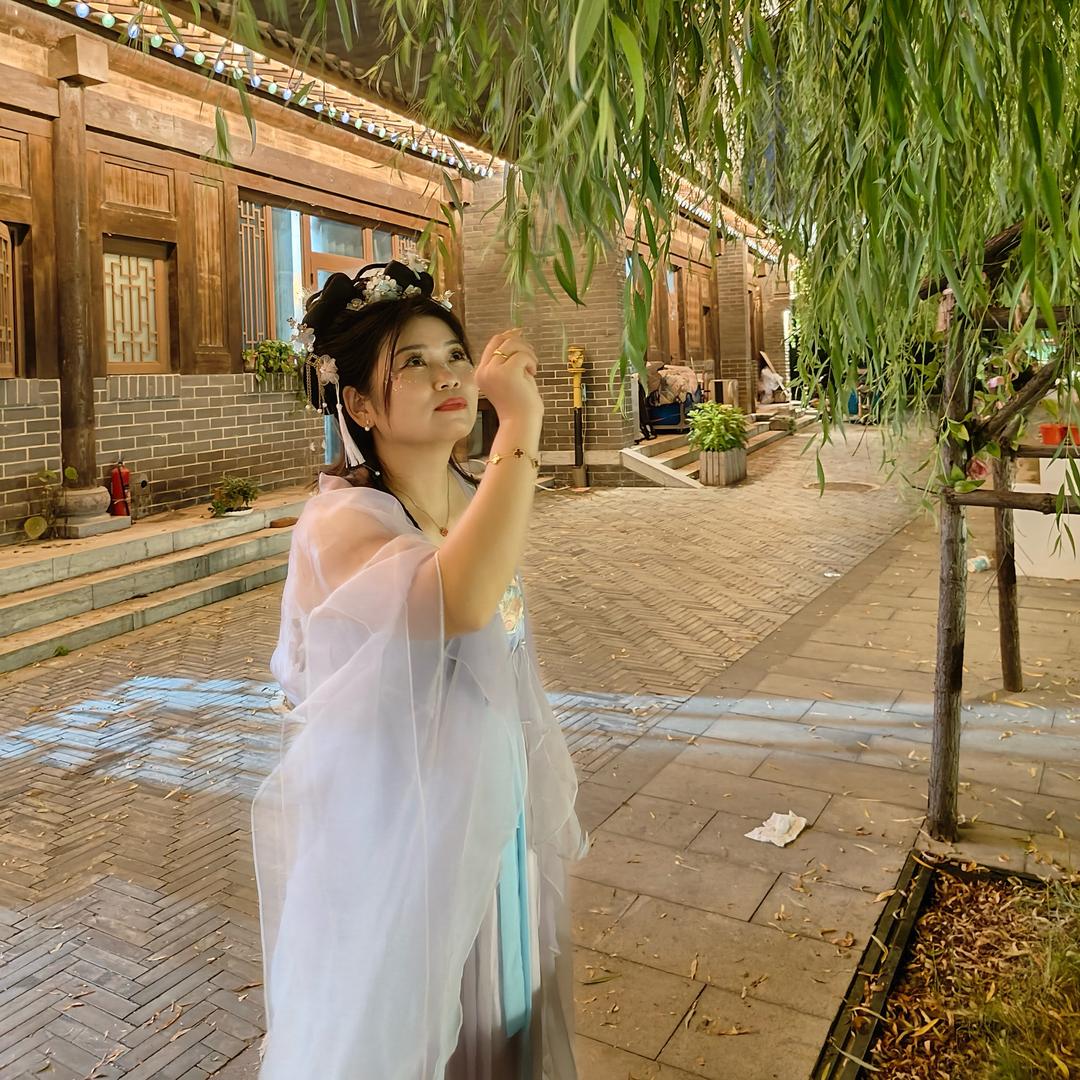 🦋꧔ꦿ᭄💞申色不董💕 ❧⁵²⁰