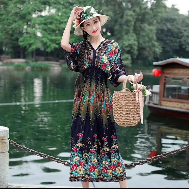 艾丝妮服装批发