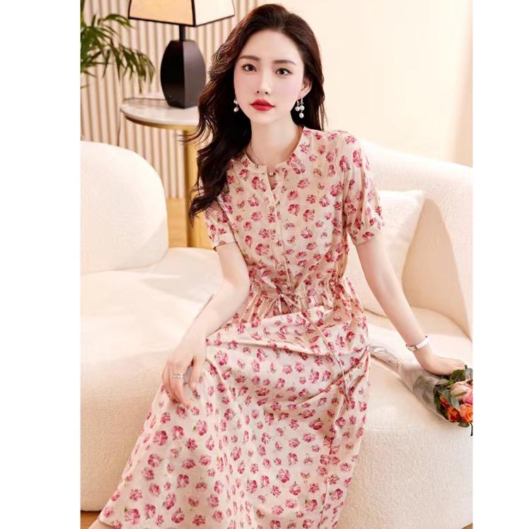 宏烨轻奢女装