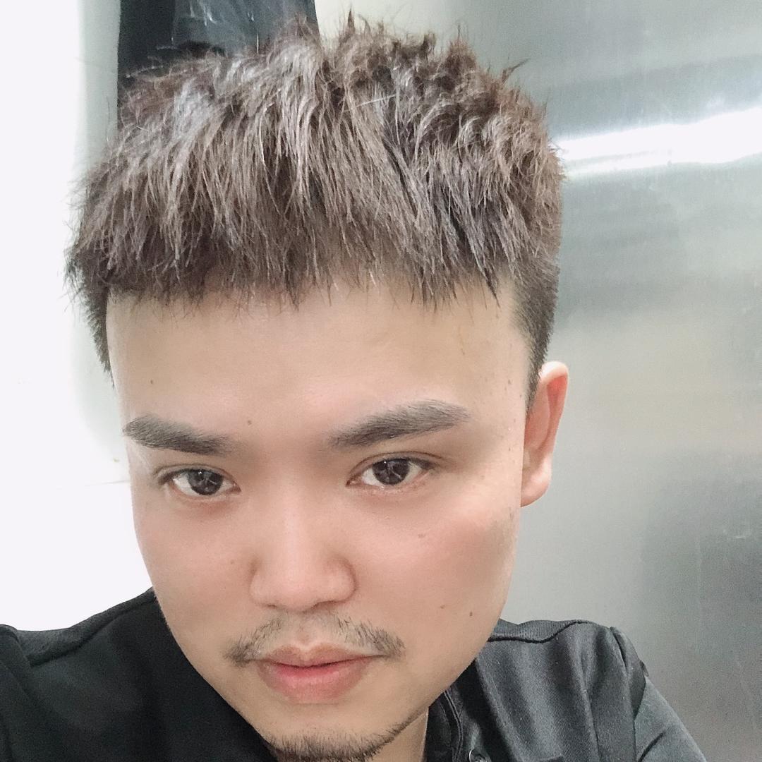 王 哪跑！