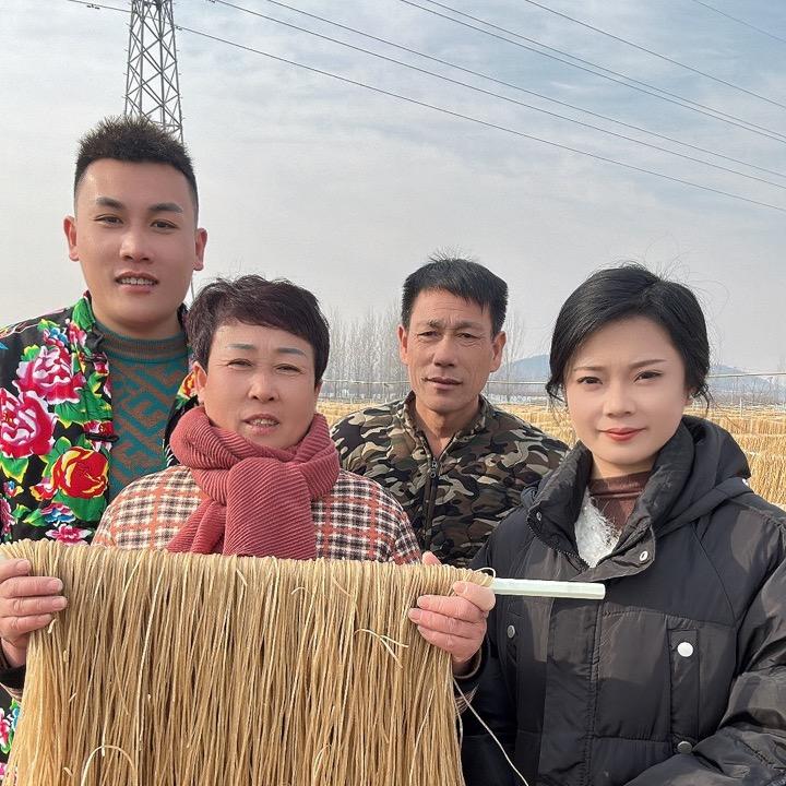 莒南华华