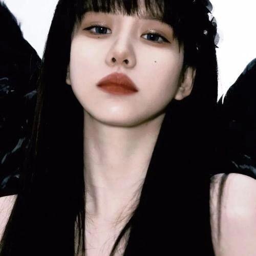 辽阳市白塔区策信盈百货店3-27玉尔直播号