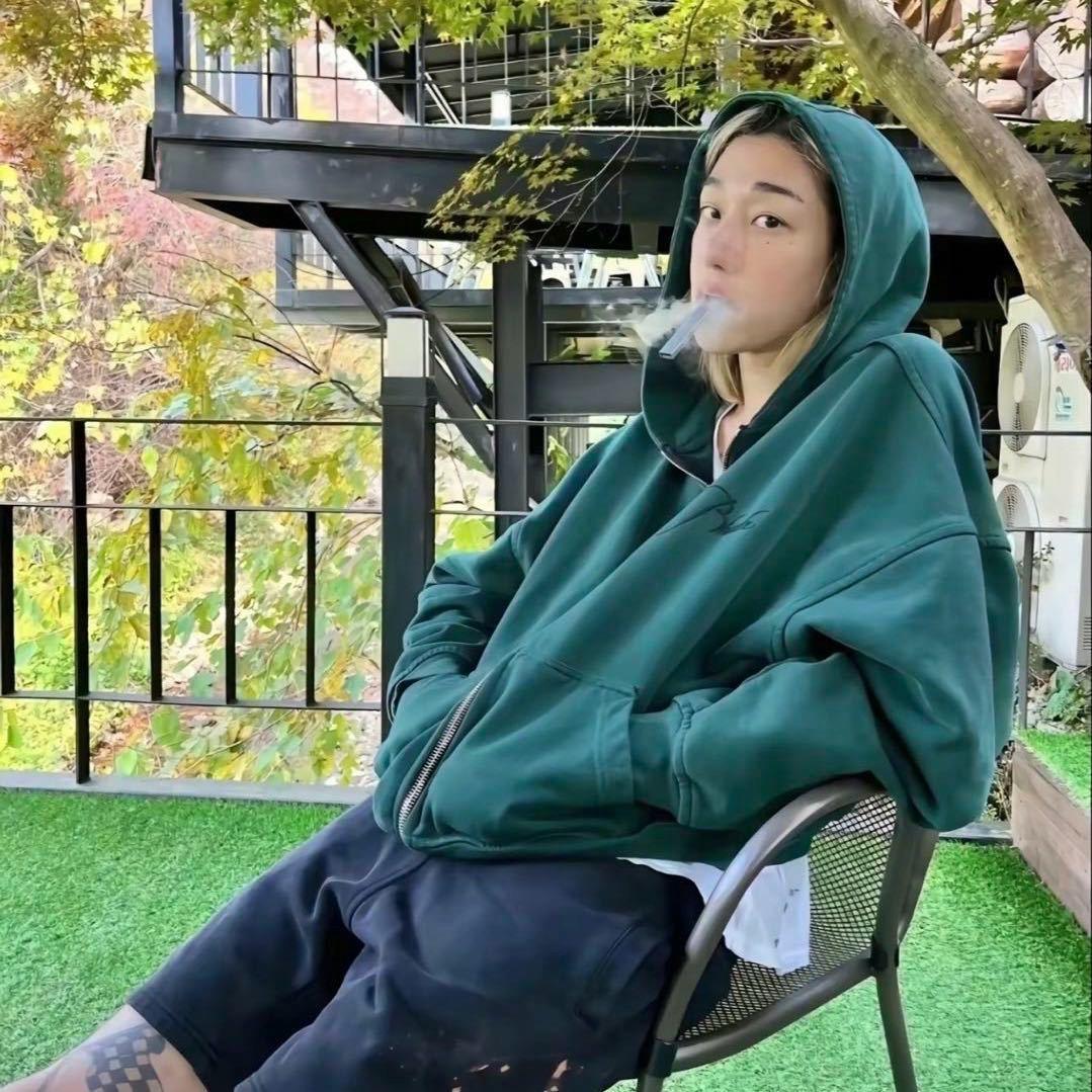 🌴