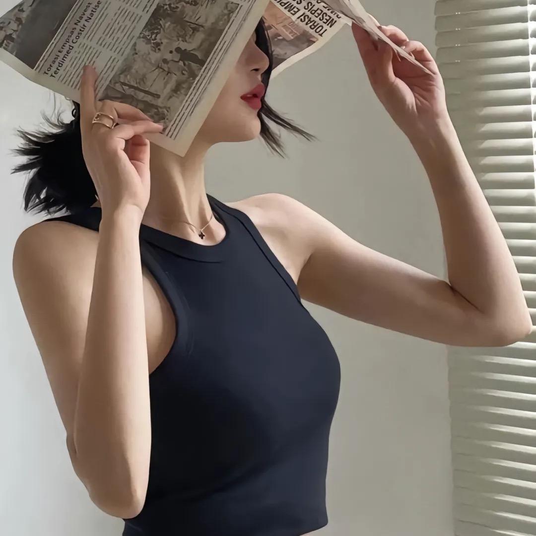 H·D·M