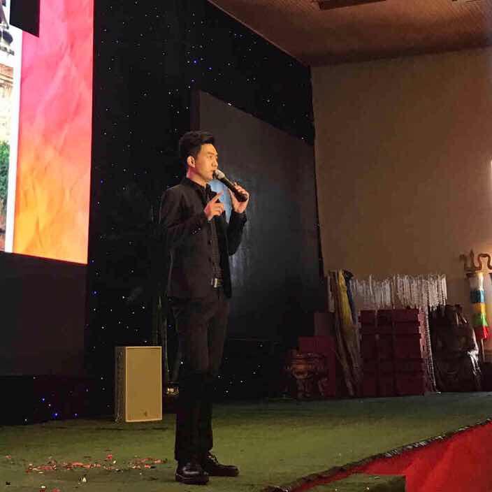 额济纳旗佳音艺术学校