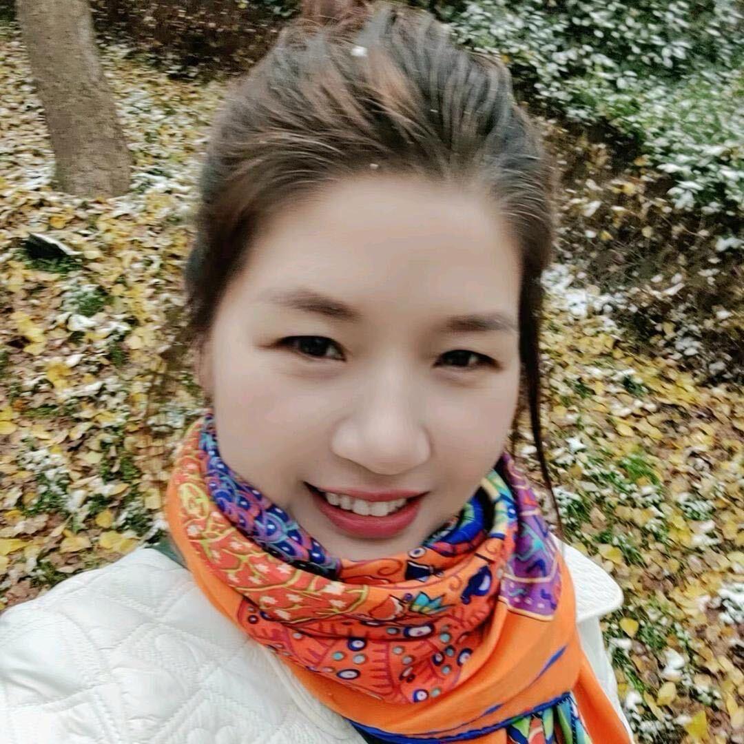 潮牌女人坊服饰