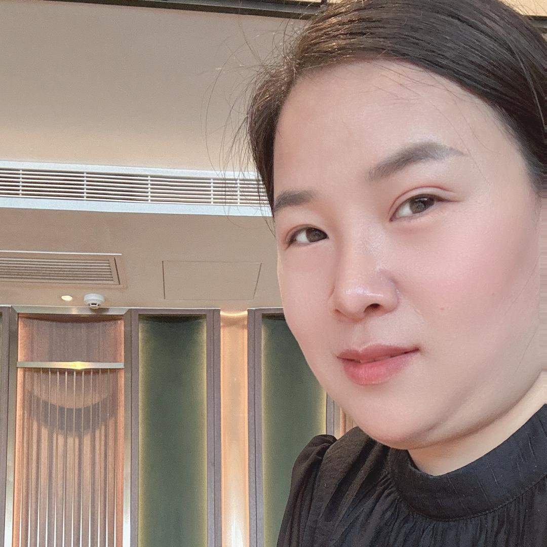 🦀️🍀🦀️爱人如养花