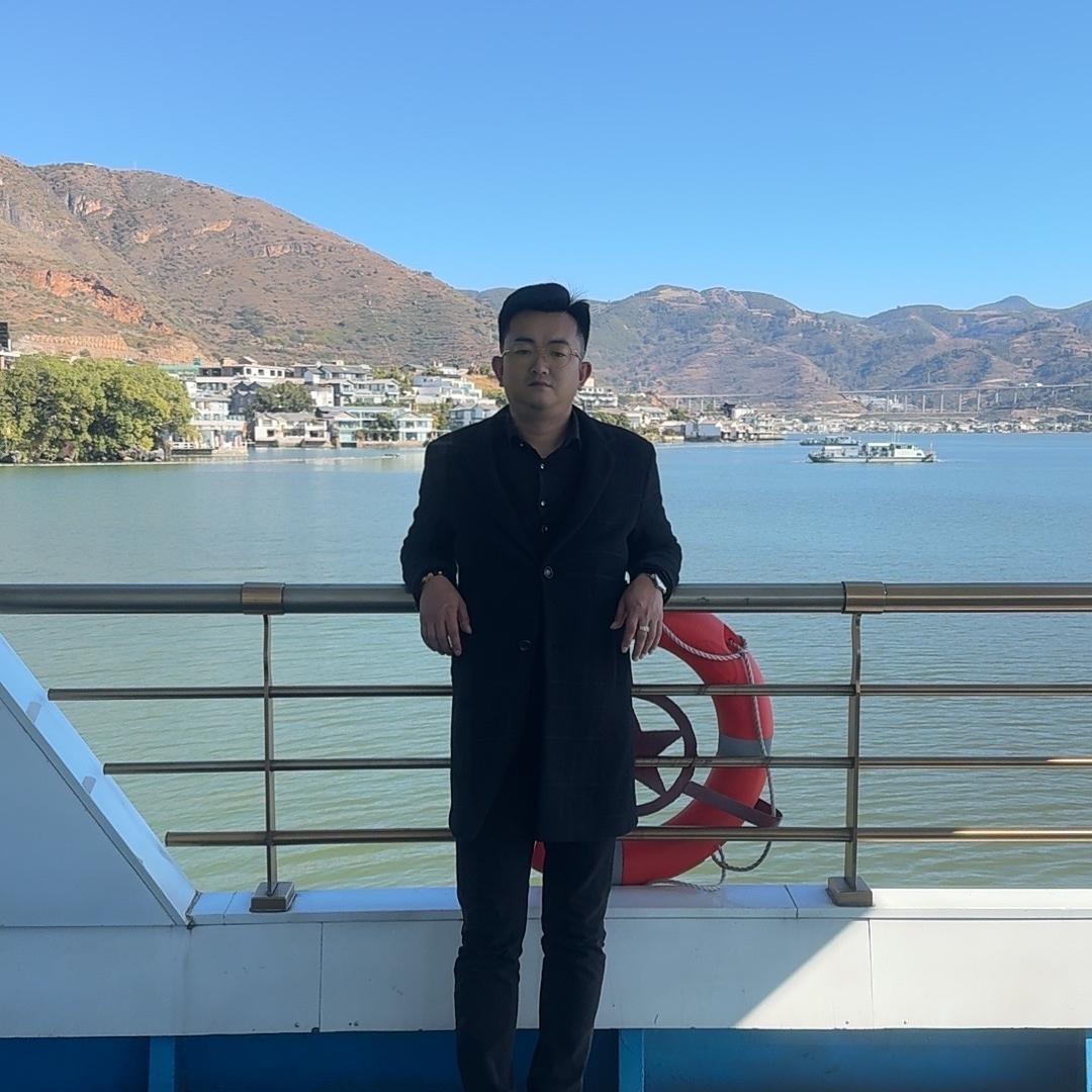 肖眼镜 六盘水新恒 专业货车