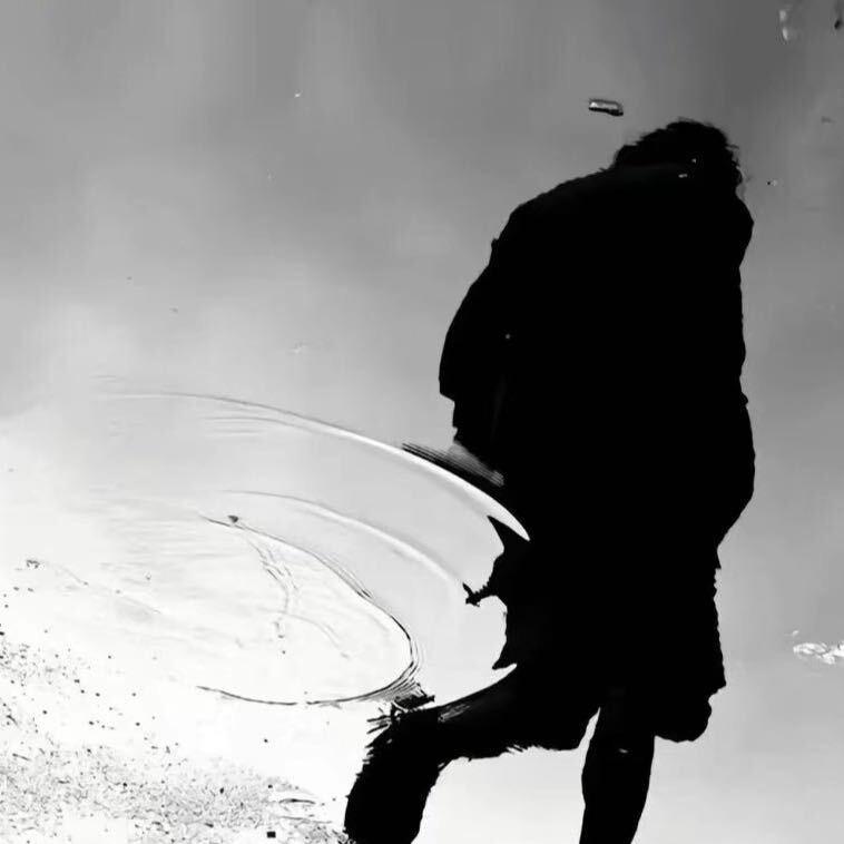 你说痛苦是场雨