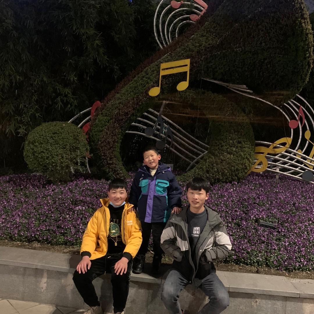 万州辉哥首播