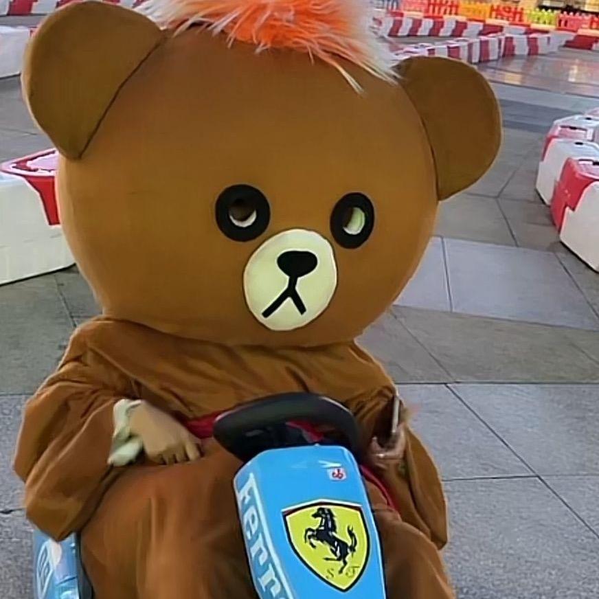 花花憨憨🐻老头【户外】