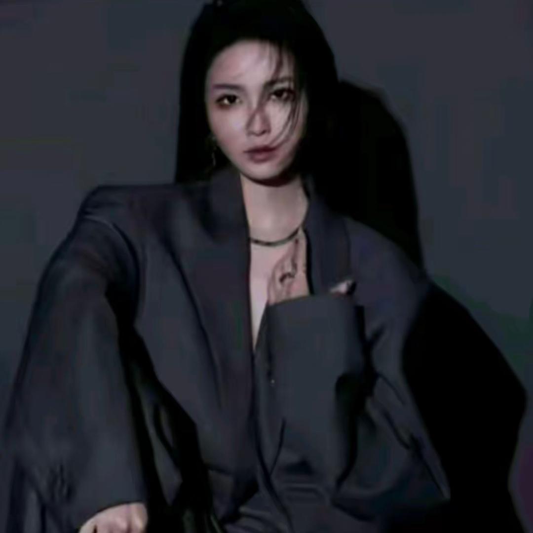 溶溶RONGRONG-气质穿搭