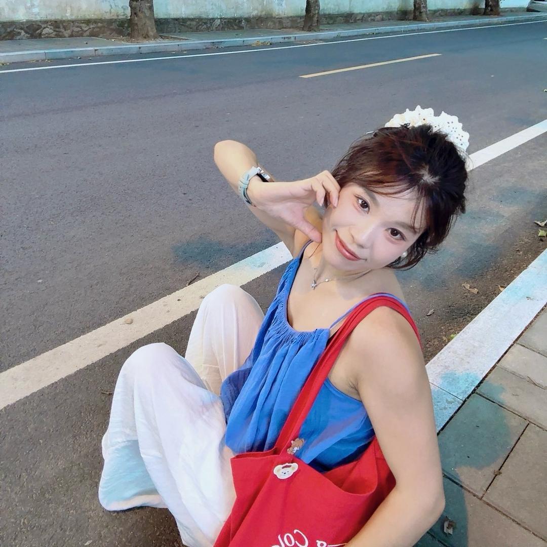 商城喬尙伊女装