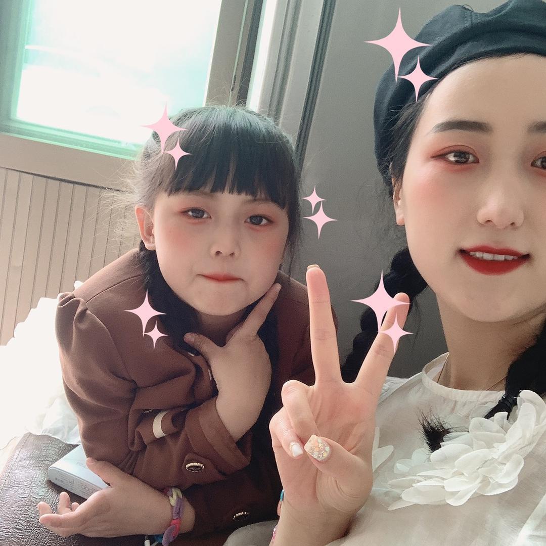 钢镚元宝的日常生活💕（留史芋泥饼）