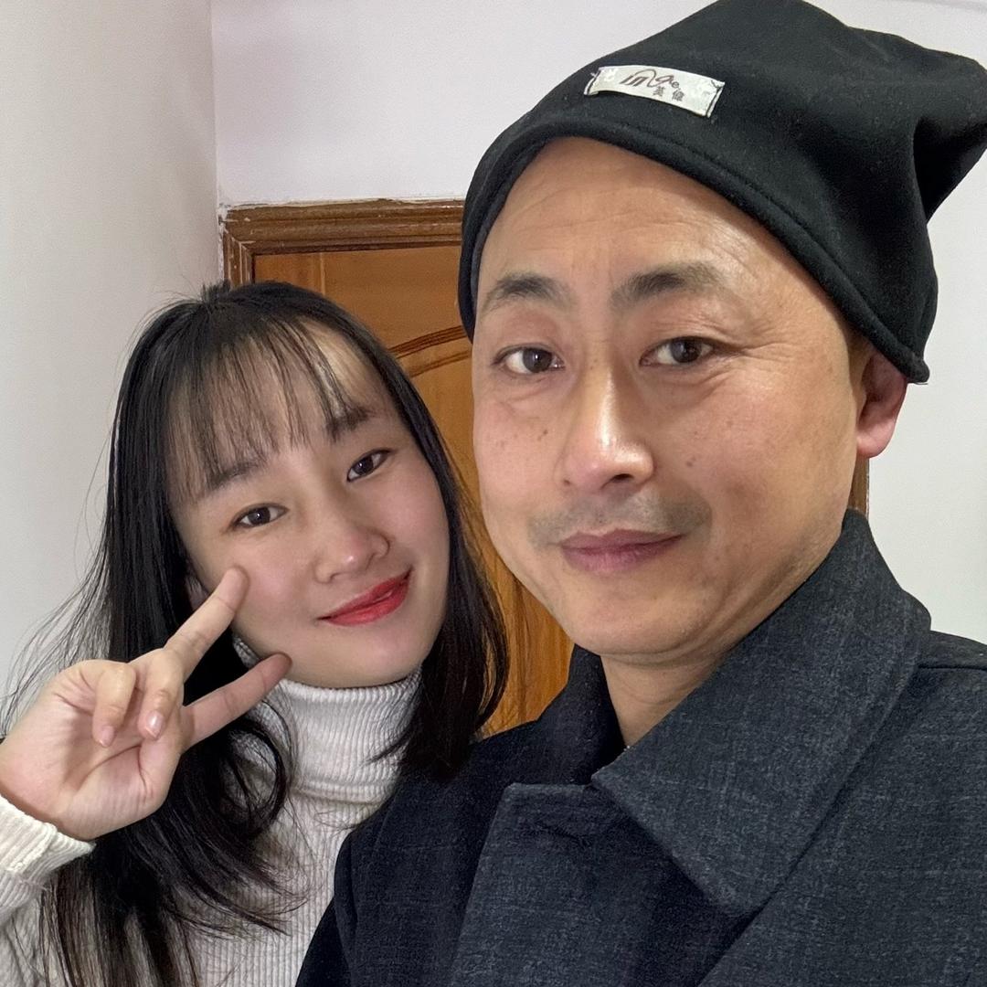 徐州向阳哥夫妇（老婆小我17岁）