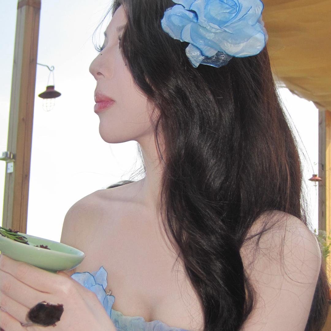 不再黎冰冰🧊（好运连绵）