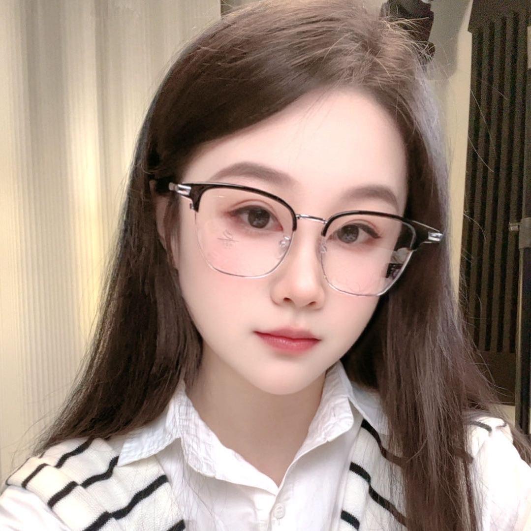痣美人:叶