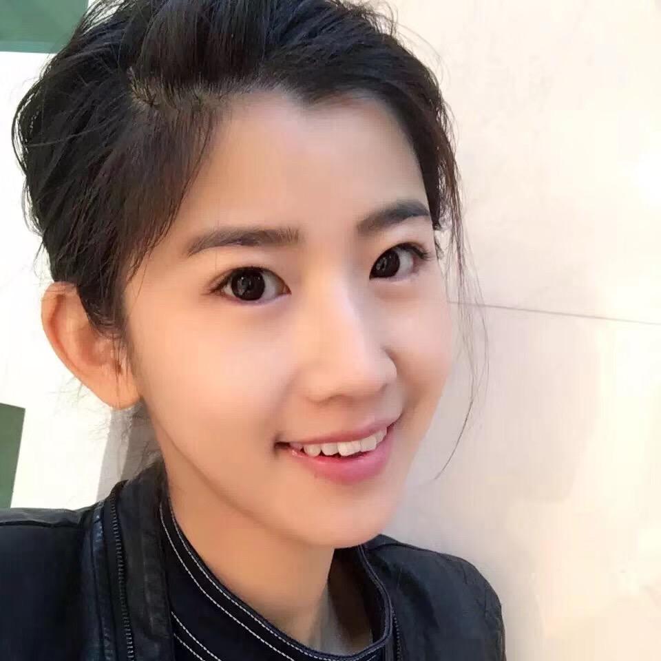 三  五