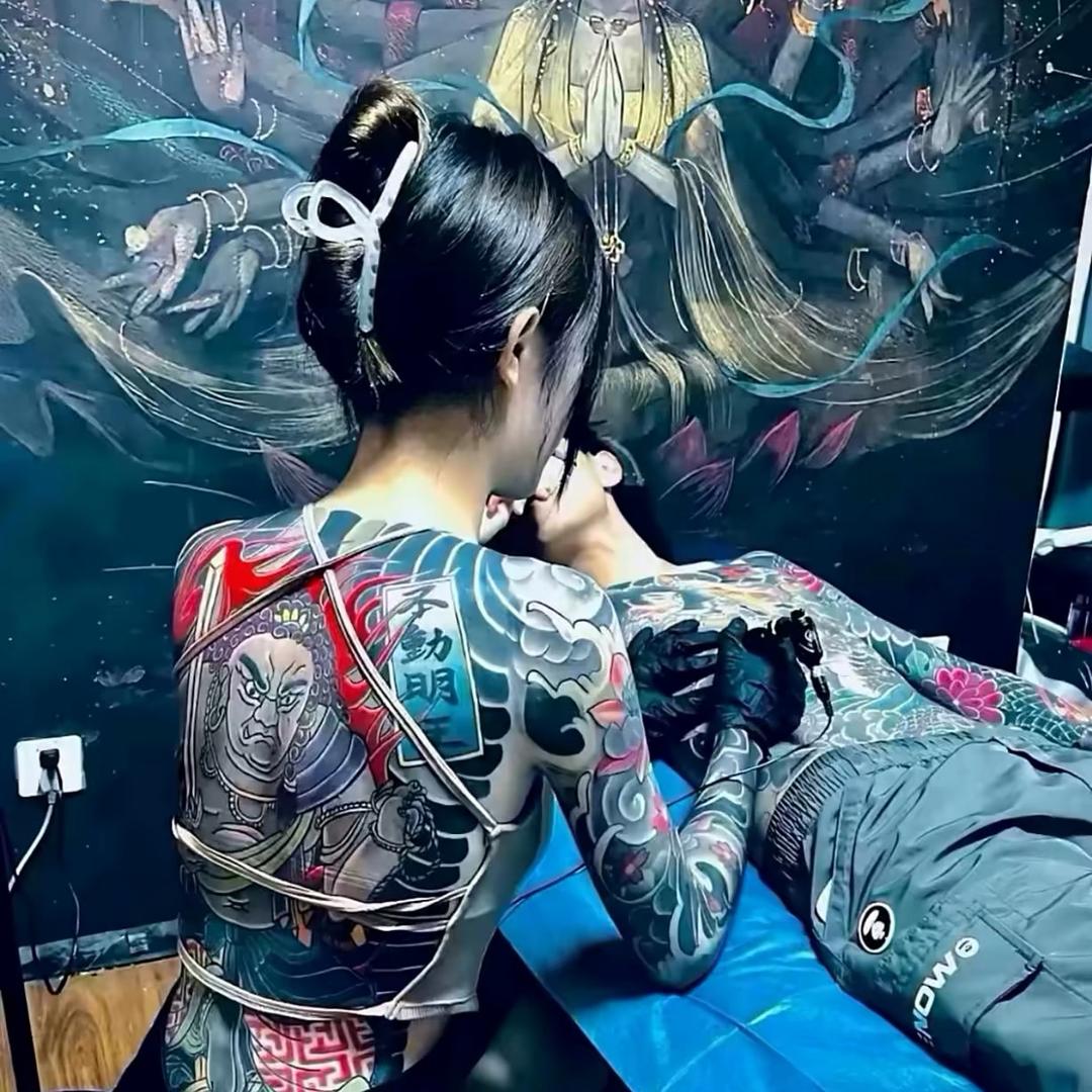 ⿻ᩚ༚꯭如你所愿᭄☜你的男孩👦