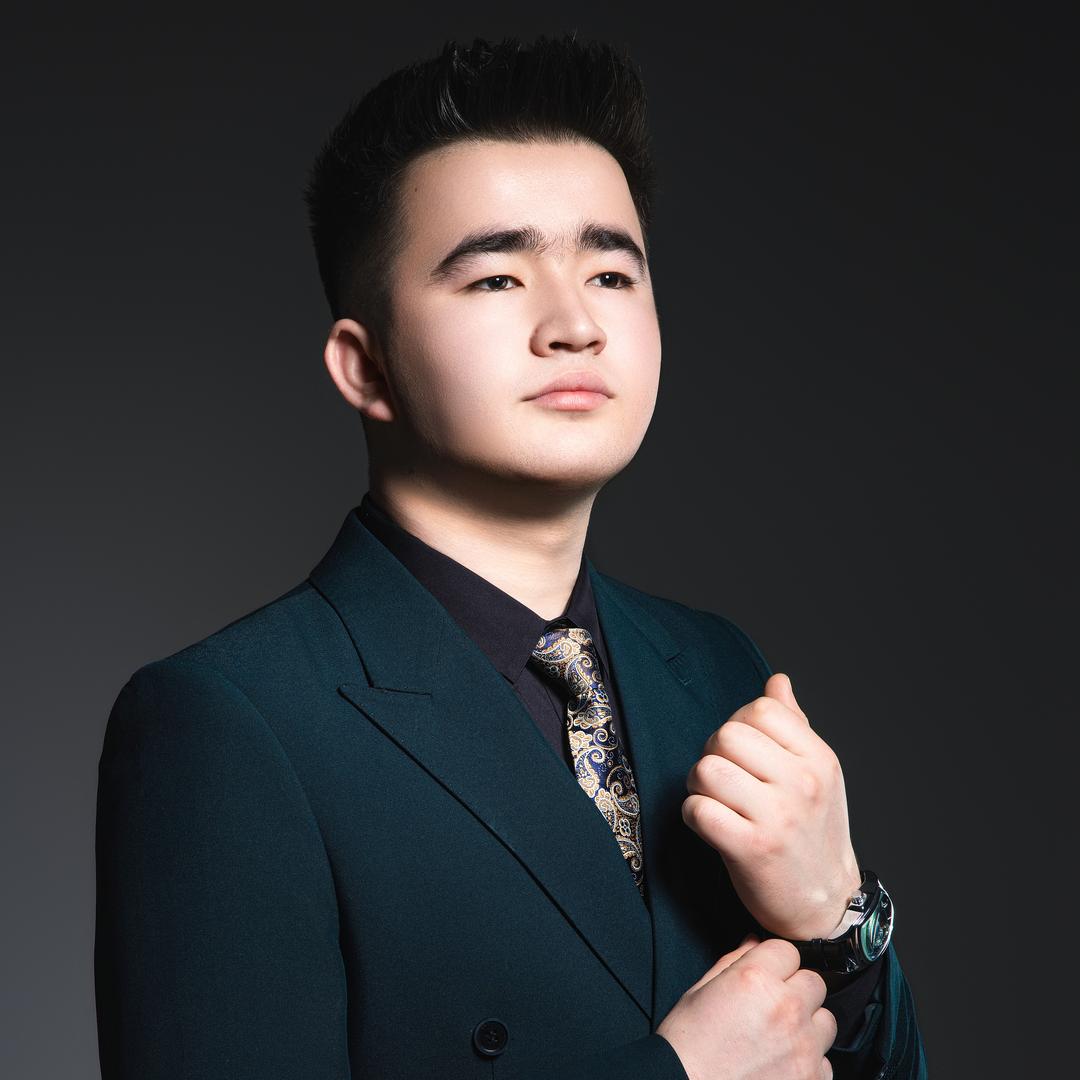 亚尔～小明星艺术🎶