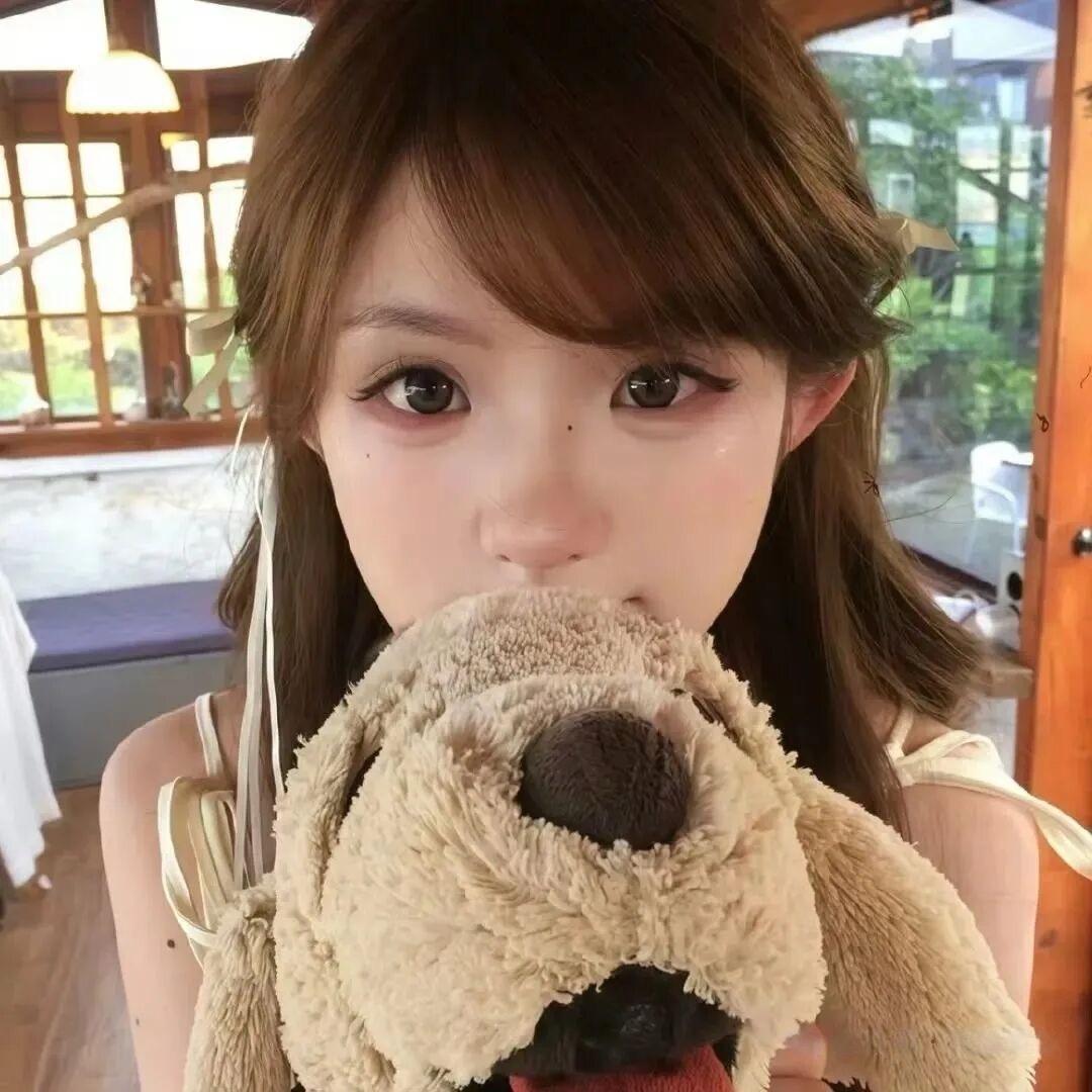 老公变丑狂抽他大腚