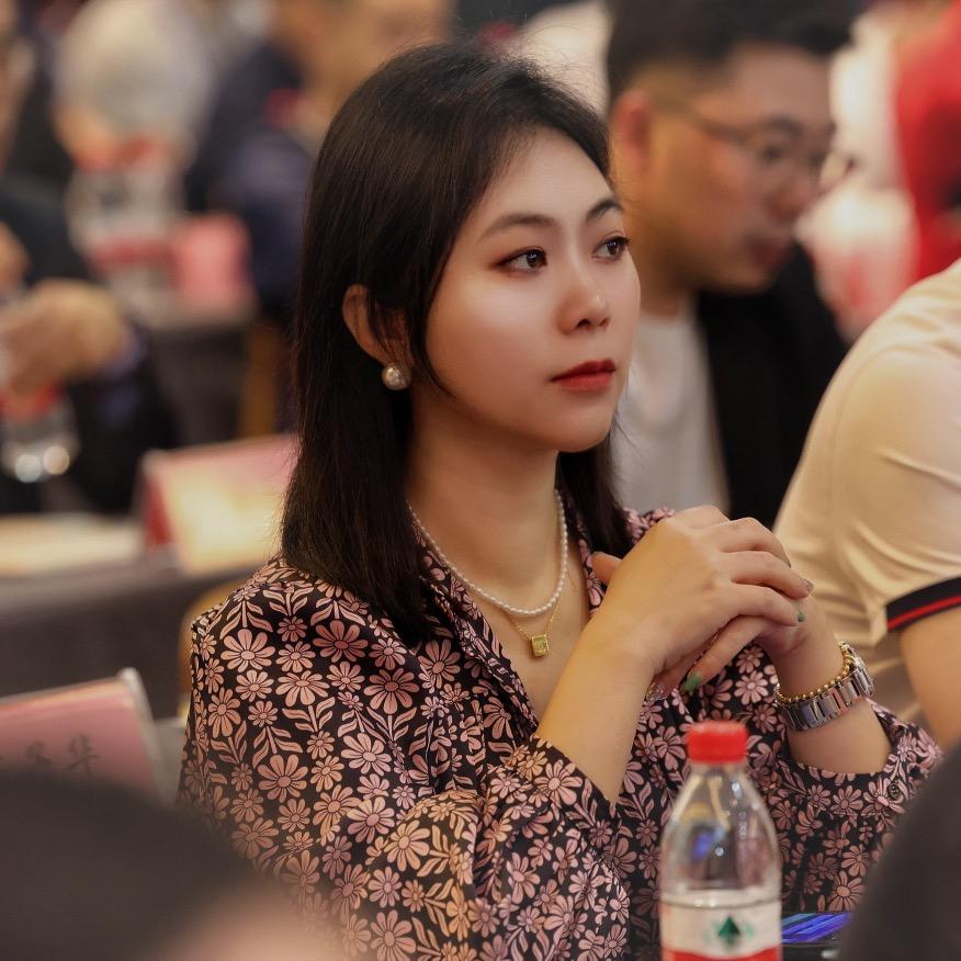 送财童女王小丫