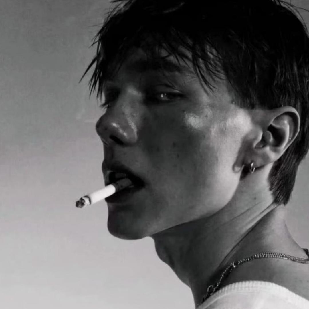 我也不太了解她.