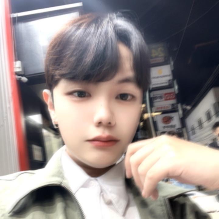 云菲工作室（韩国女装上新）